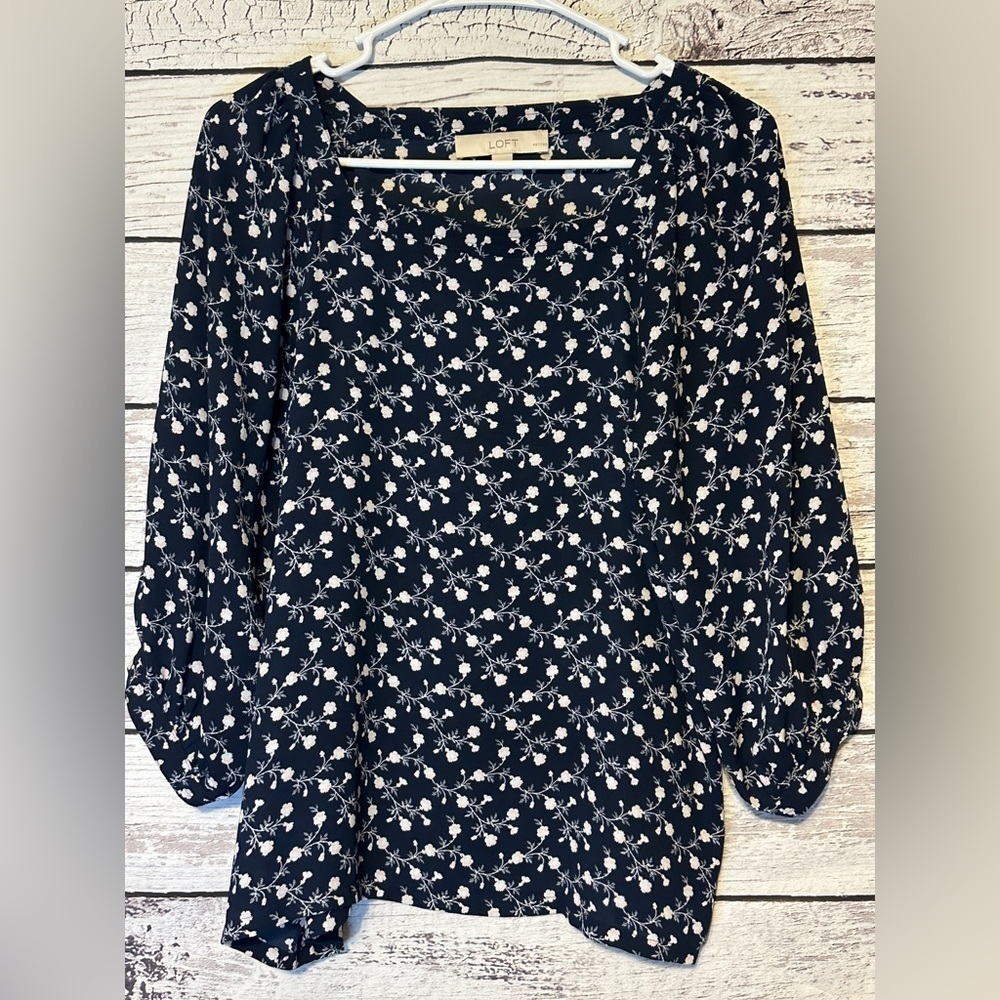 LOFT Petite Medium Navy Floral Long Sleeve Blouse MP